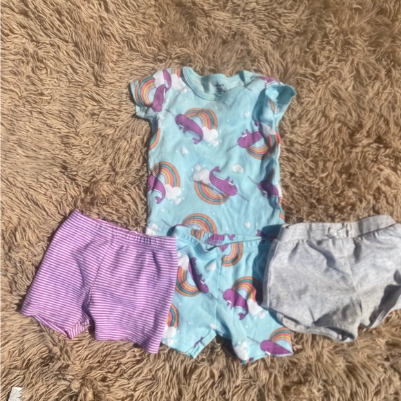 Shorts Set - Picture 2 of 2